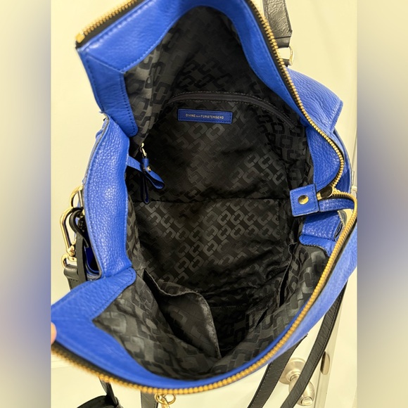 Diane V Cobalt blue Purse - Picture 6 of 15